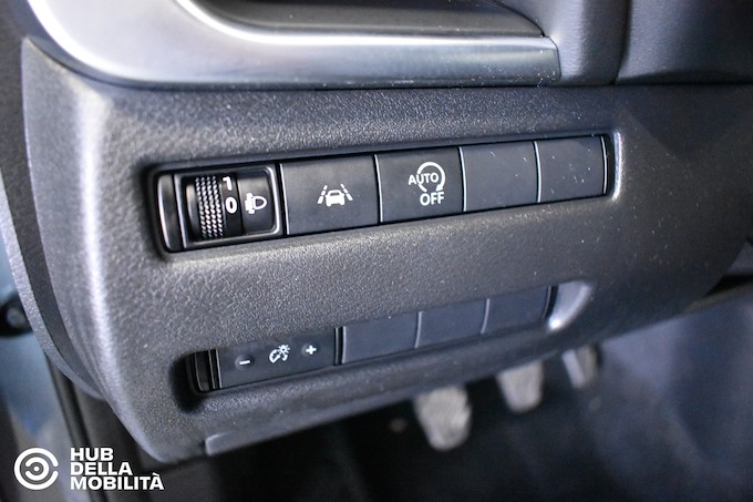 NISSAN Qashqai MHEV 140 CV Acenta